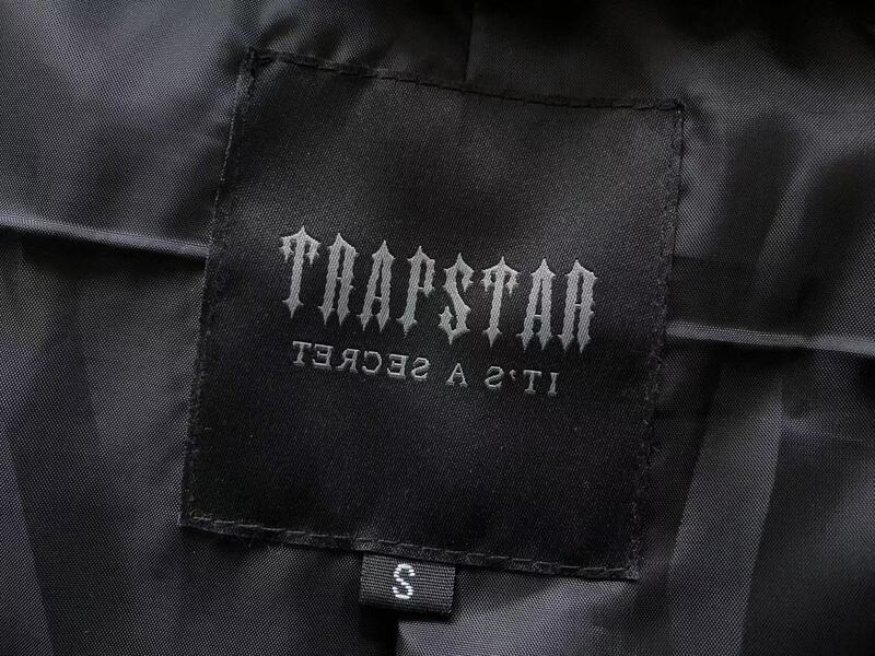 Trapstar Irongate Hooded Puffer Jacket 