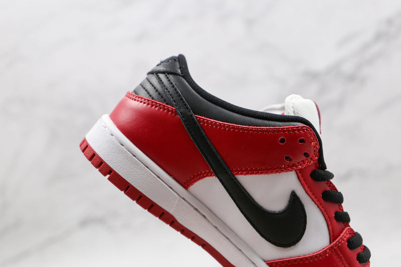 Nike SB Dunk Low J-Pack Chicago - ELEGANZ OUTLET