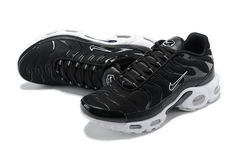 Air Max Plus TN 1 “Black/White” - ELEGANZ OUTLET