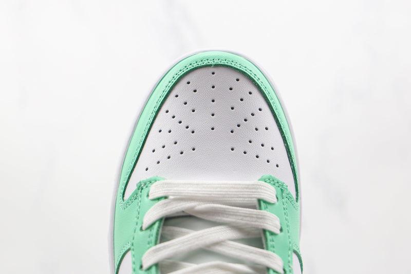 Nike Dunk Low Green Glow - ELEGANZ OUTLET