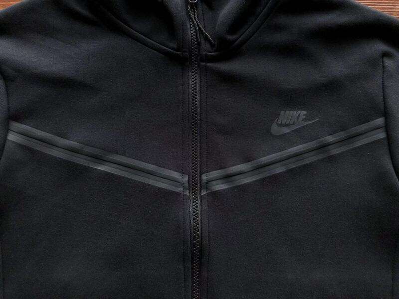 Jaqueta Nike Tech Fleece Preta