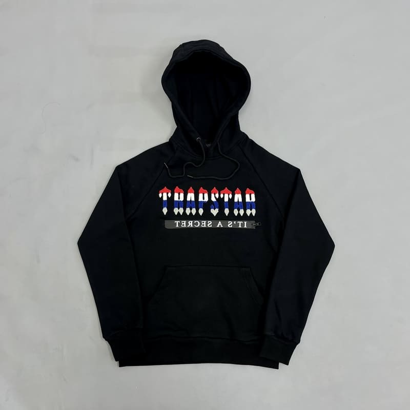 Trapstar Chenille Decoded 2.0 Hooded Set 