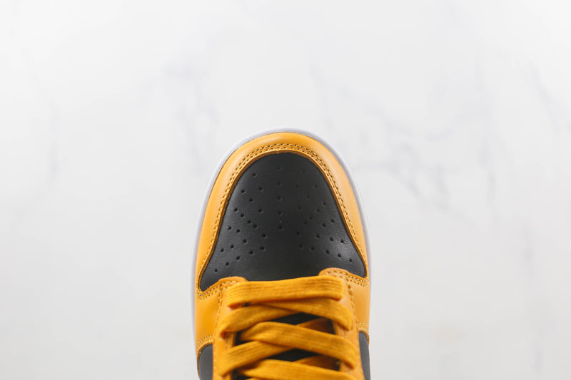 Nike Dunk Low Goldenrod - ELEGANZ OUTLET