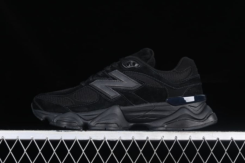 New Balance 9060 Triple Black