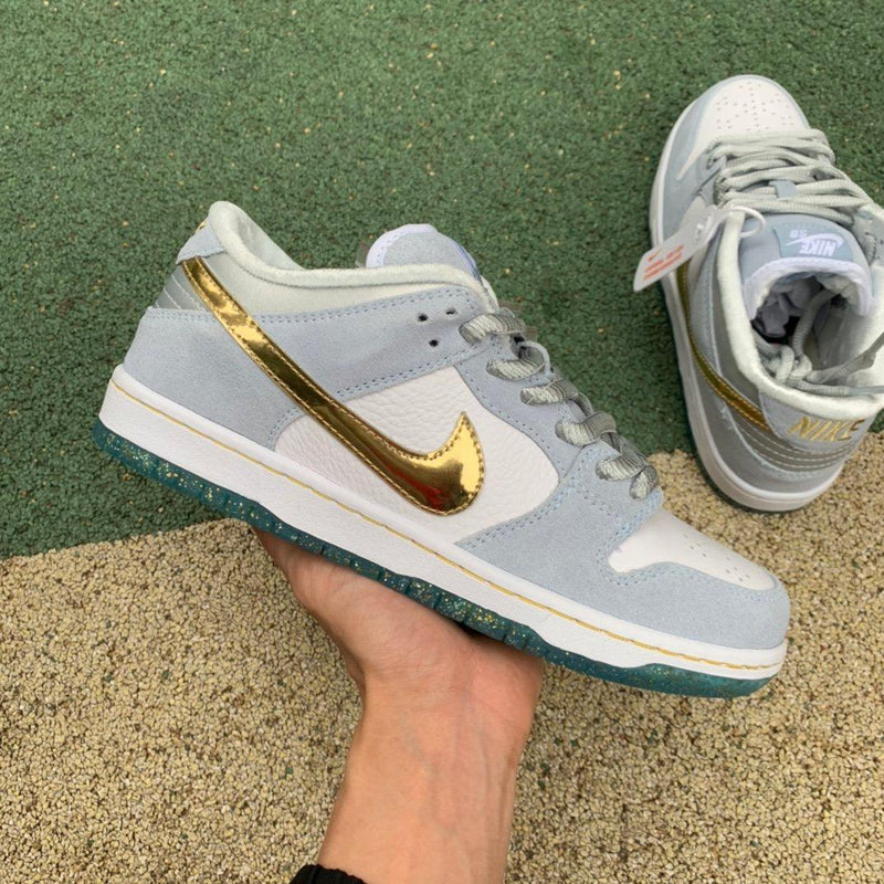 Nike SB Dunk Low Sean Cliver - ELEGANZ OUTLET