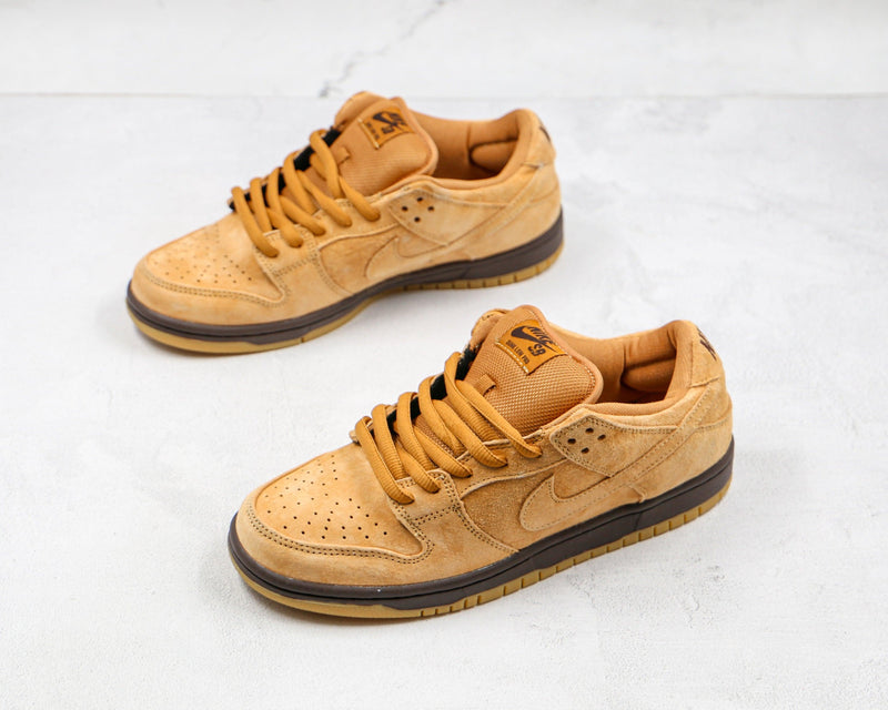 Nike SB Dunk Low Wheat - ELEGANZ OUTLET