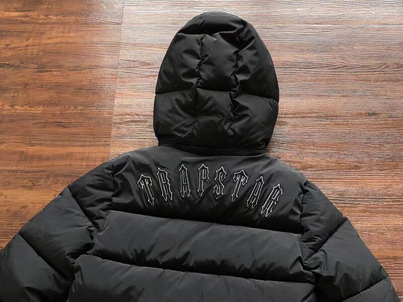 Trapstar Irongate Hooded Puffer Jacket 