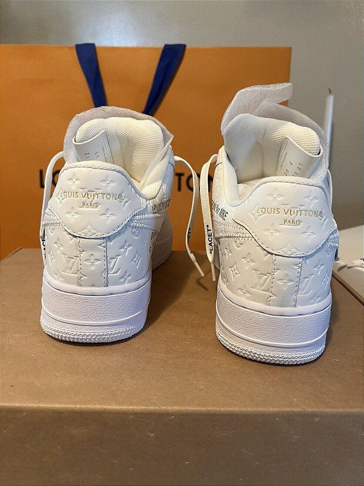 Louis Vuitton x Nike Air Force 1'Triple White' - ELEGANZ OUTLET