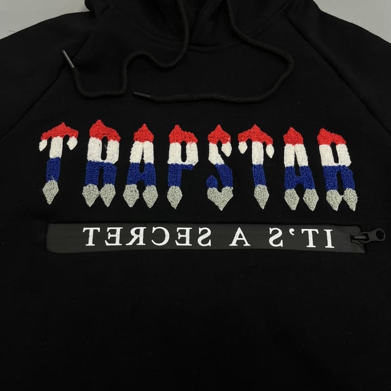 Trapstar Chenille Decoded 2.0 Hooded Set 