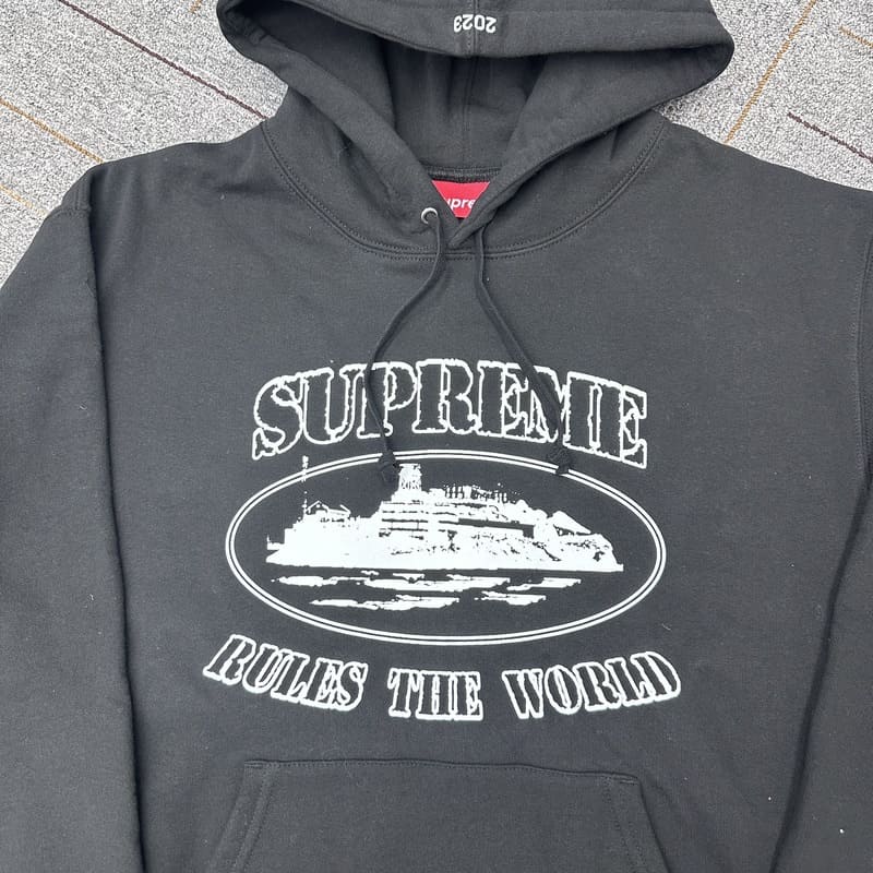 Supreme Corteiz Rules The World Sweatshirt