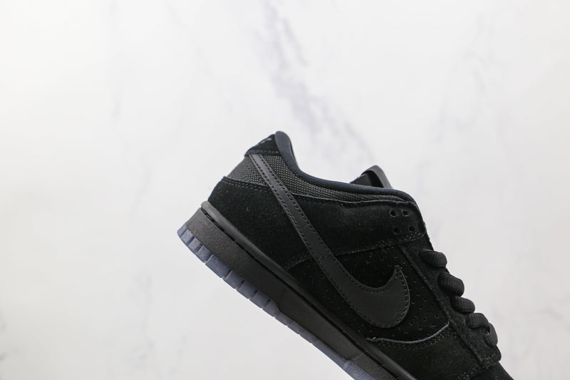 Nike Dunk Low SP Undefeated 5 On It Black - ELEGANZ OUTLET