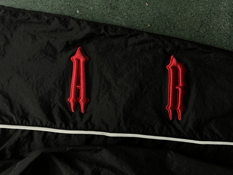 Conjuto Trapstar Irongate 2.0 Shellsuit Vermelho Preto