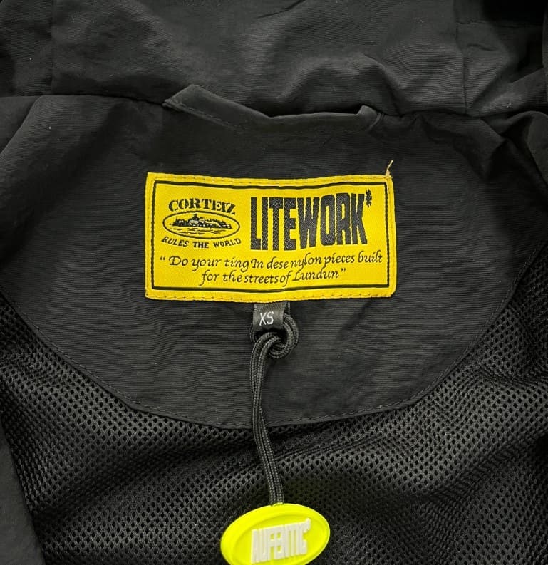 Corteiz Spring Black/Yellow Jacket 