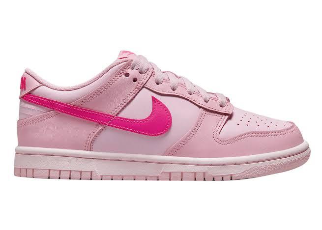 Nike Dunk Low Triple Pink - ELEGANZ OUTLET