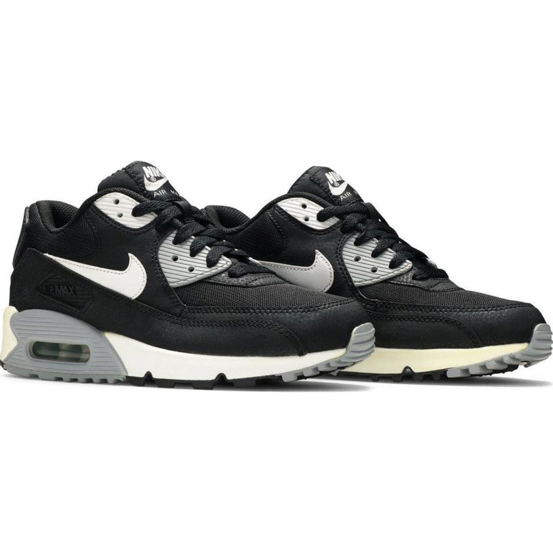 Tênis Nike Air Max 90 Essential Black Wolf Grey - ELEGANZ OUTLET