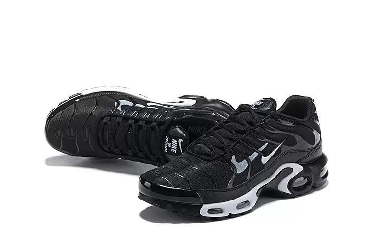 Air Max Plus TN 1 “Swoosh Black” - ELEGANZ OUTLET