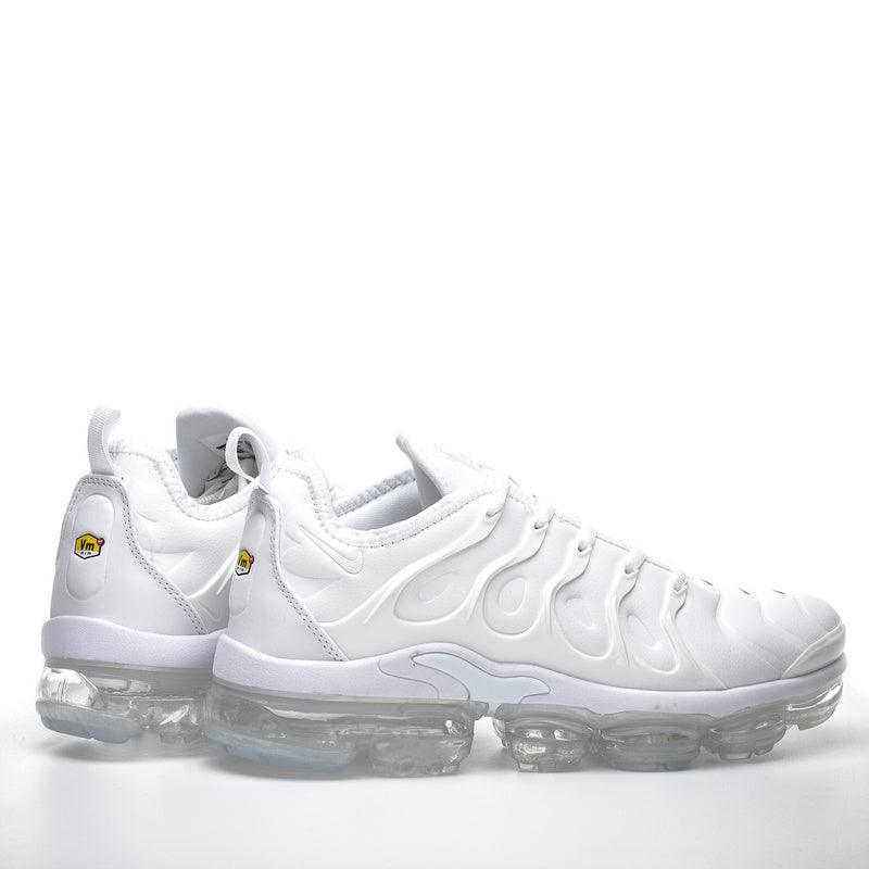 VaporMax Plus “Triple White” - ELEGANZ OUTLET