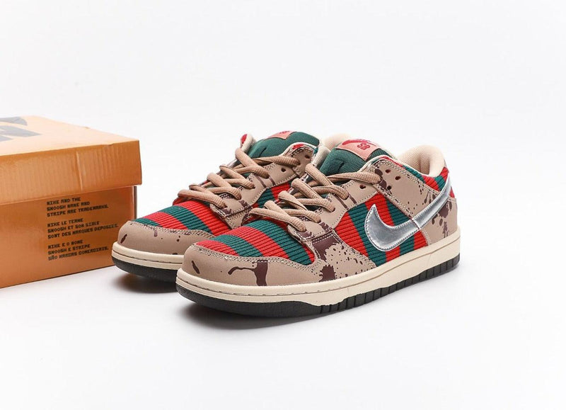 Nike Dunk Low 'Freddy Krueger' - ELEGANZ OUTLET