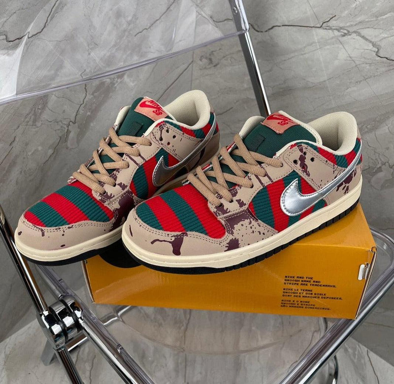 Nike Dunk Low 'Freddy Krueger' - ELEGANZ OUTLET