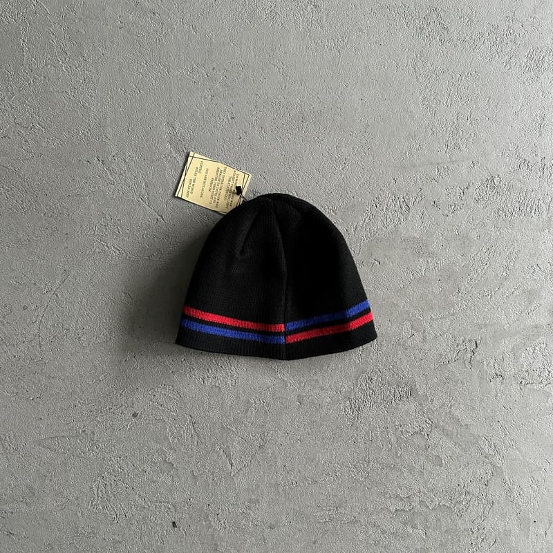 Corteiz Knit Beanie Black/Red/Blue 