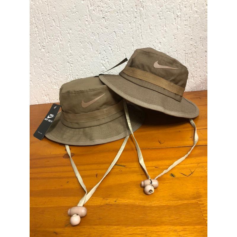 NIKE BUCKET HAT "Beige" 