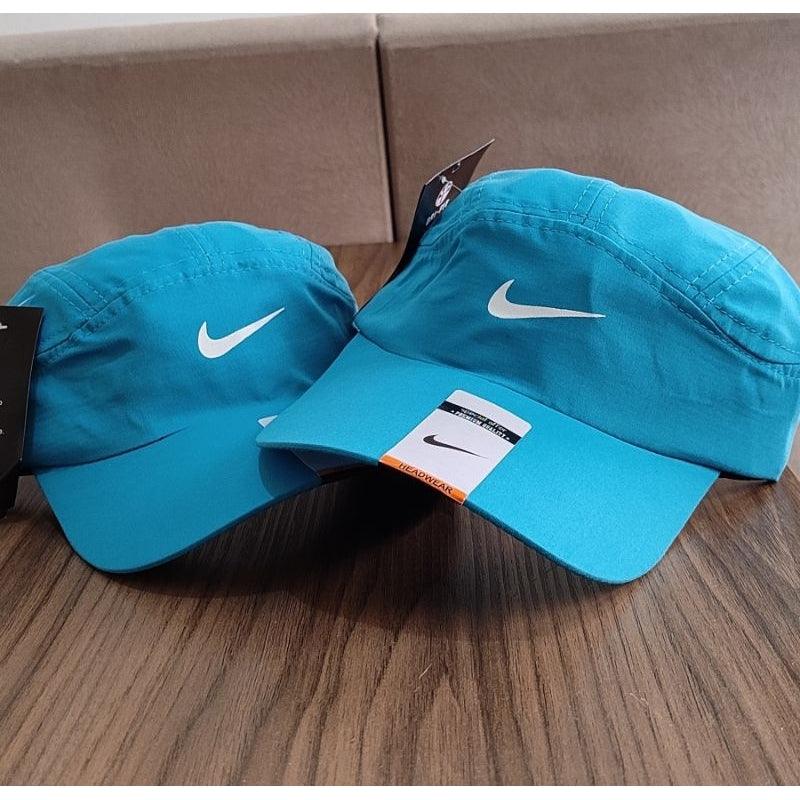 BONÉ SPORTWEAR NIKE FIVE PANEL "Green Water" - ELEGANZ OUTLET