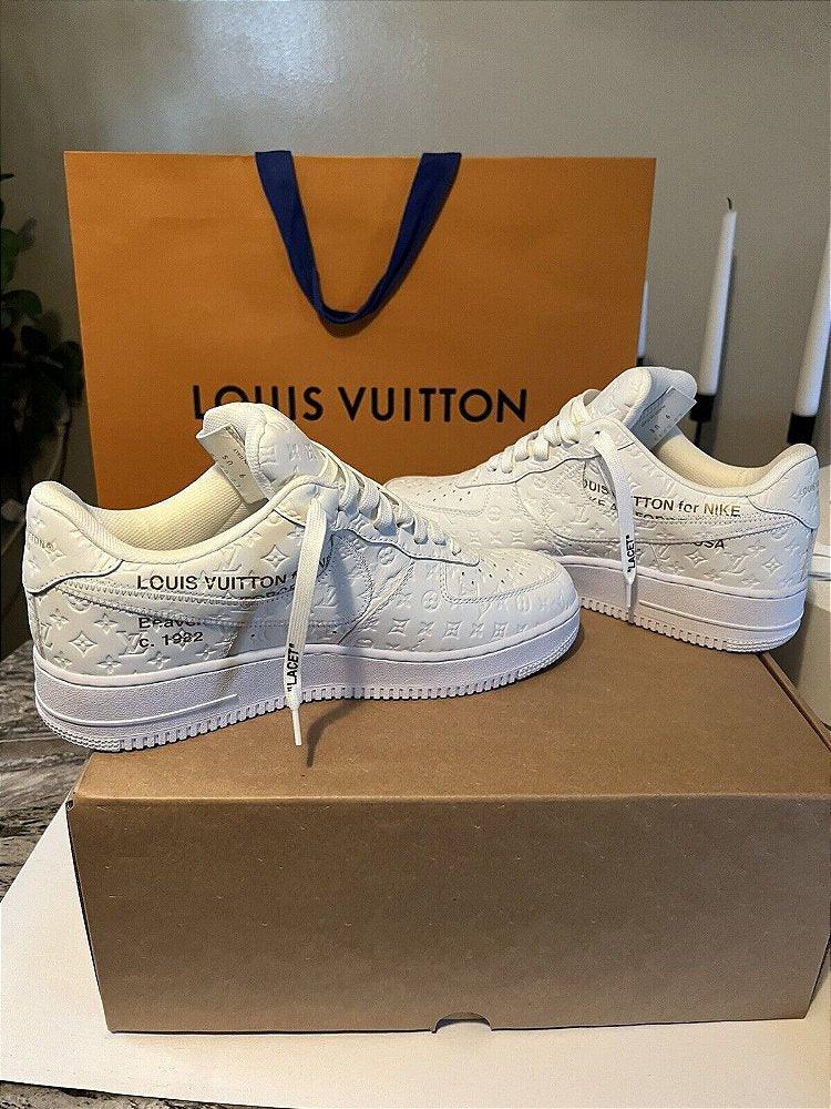 Louis Vuitton x Nike Air Force 1'Triple White' - ELEGANZ OUTLET