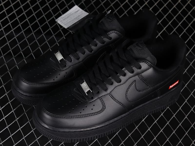 Air Force Supreme Black 