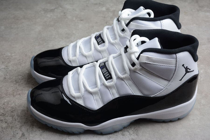 Air Jordan 11 Concord