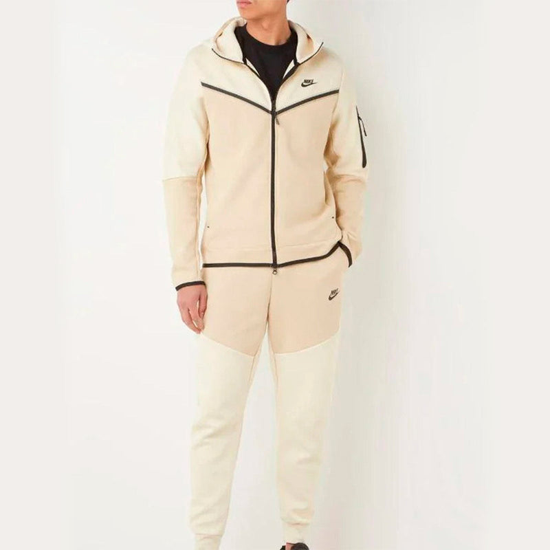 Conjunto Nike Tech Fleece Creme