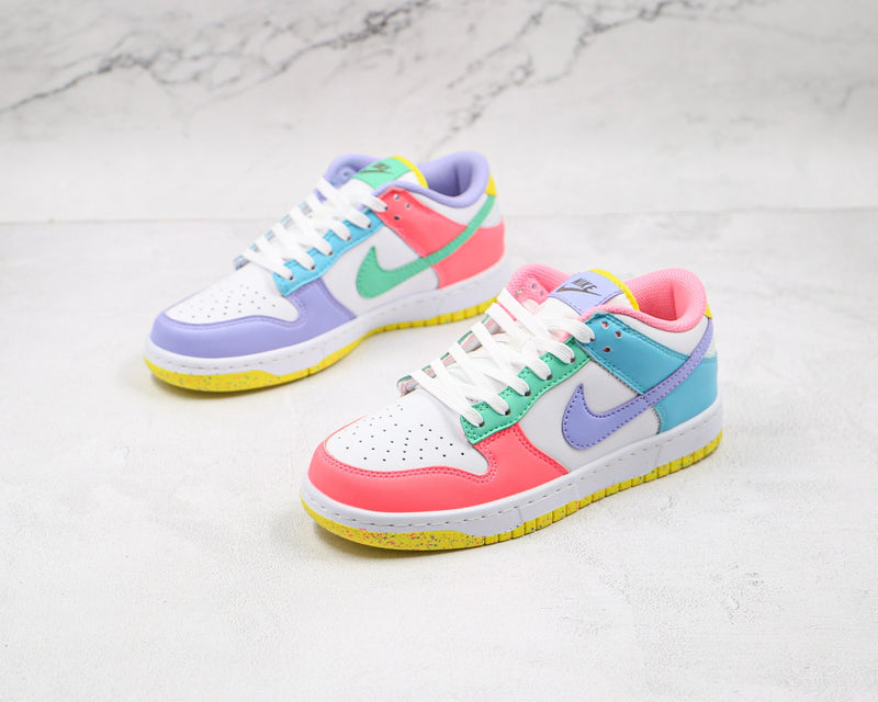 Nike Dunk Low SE Easter Candy (Feminino) - ELEGANZ OUTLET